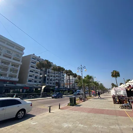Apartment Finikoudes Larnaca