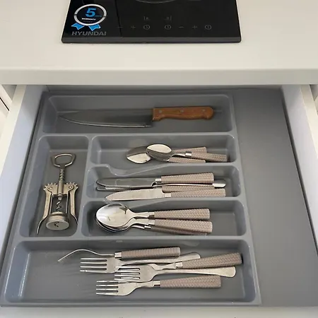 Apartment Finikoudes *