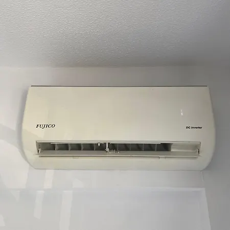 Apartment Finikoudes *