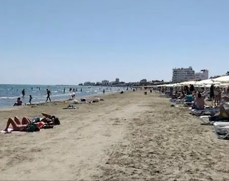 Finikoudes Larnaca